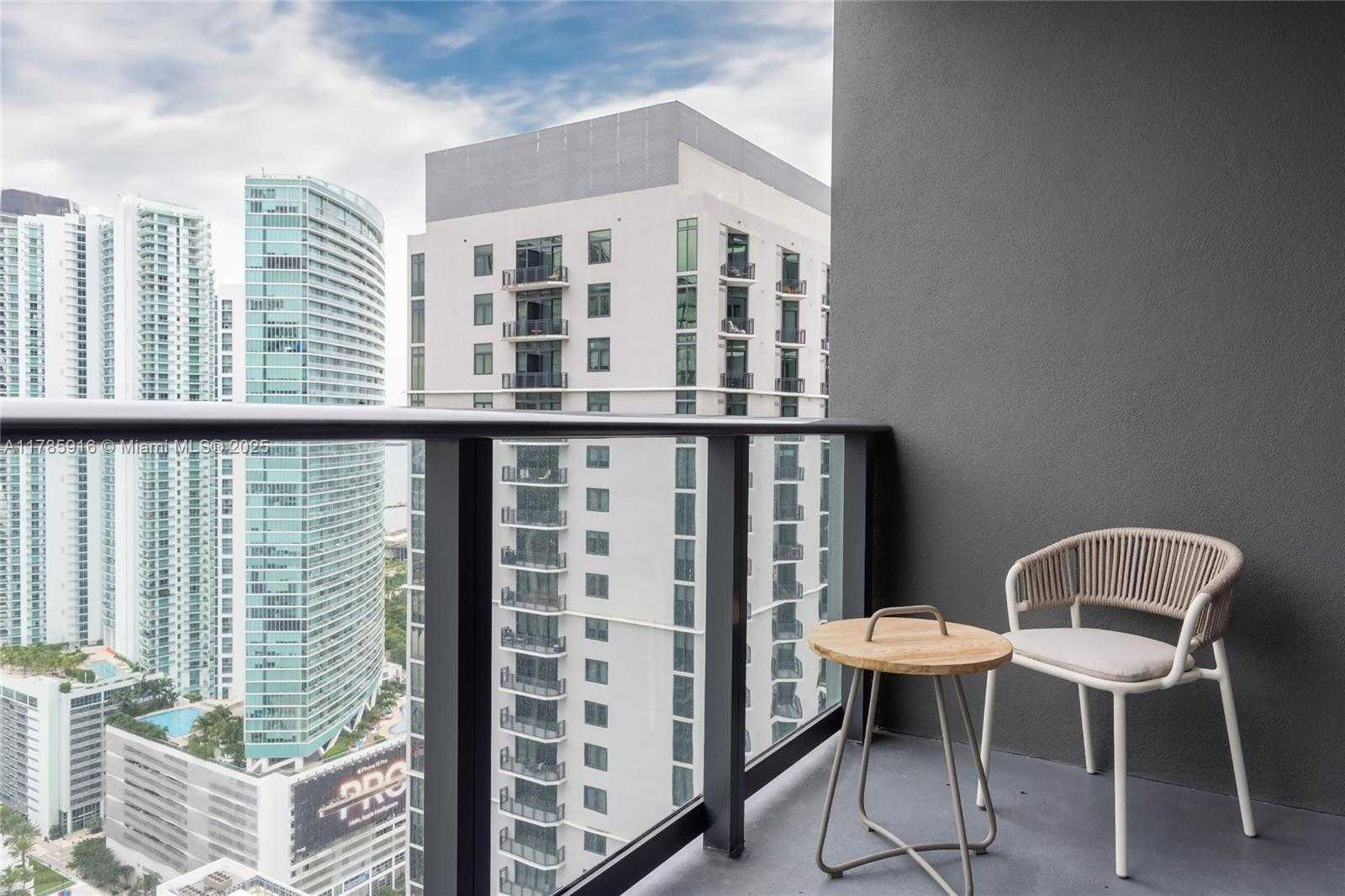 Small Image of 159 NORTH EAST 6TH ST #3701, Miami Number 28