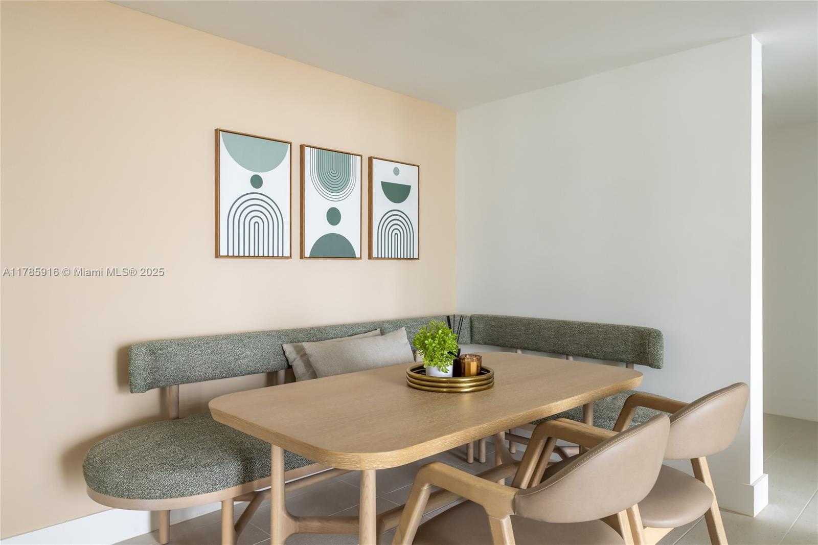 Small Image of 159 NORTH EAST 6TH ST #3701, Miami Number 9