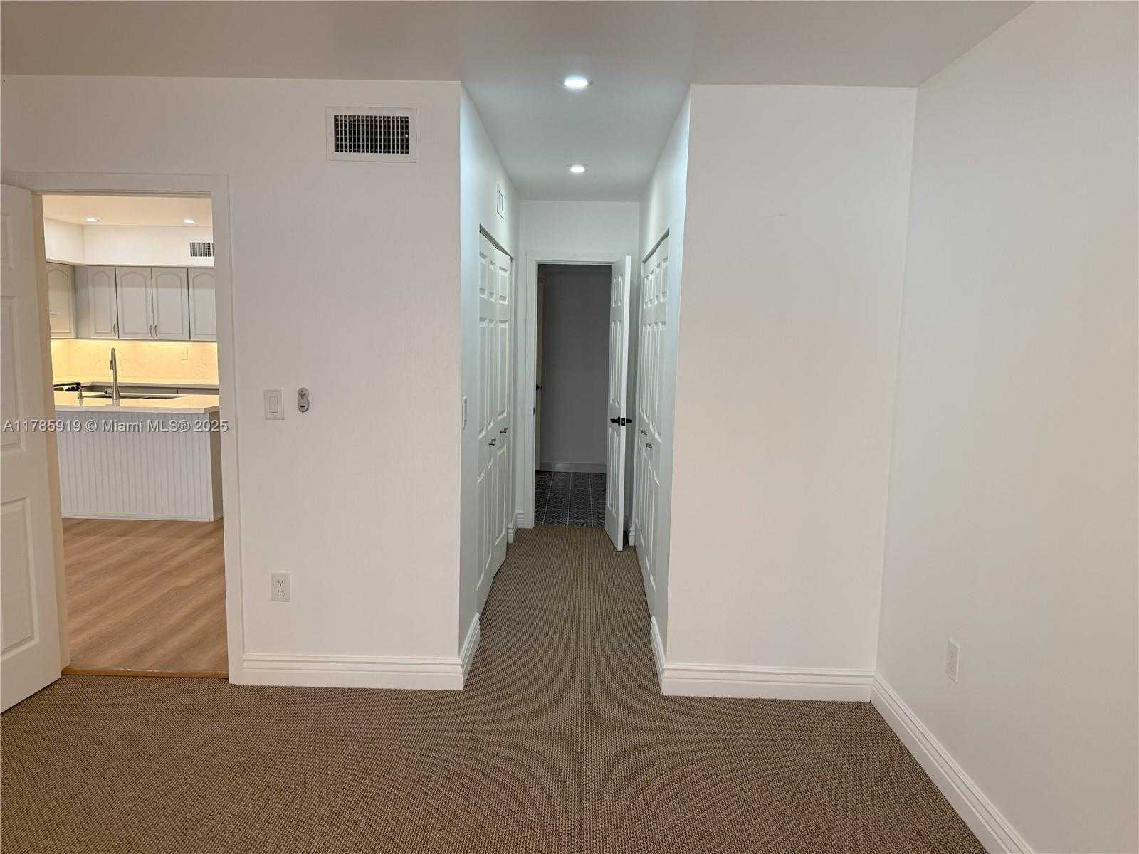 Small Image of 16528 BRIDGE END RD, Miami Lakes Number 14