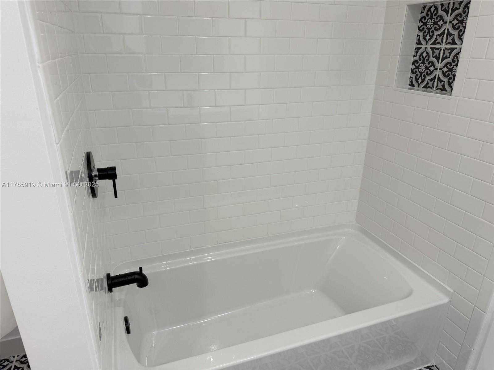 Small Image of 16528 BRIDGE END RD, Miami Lakes Number 17