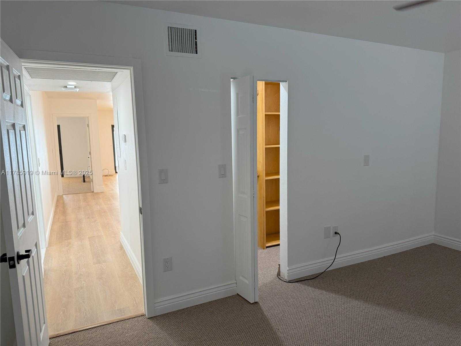 Small Image of 16528 BRIDGE END RD, Miami Lakes Number 26