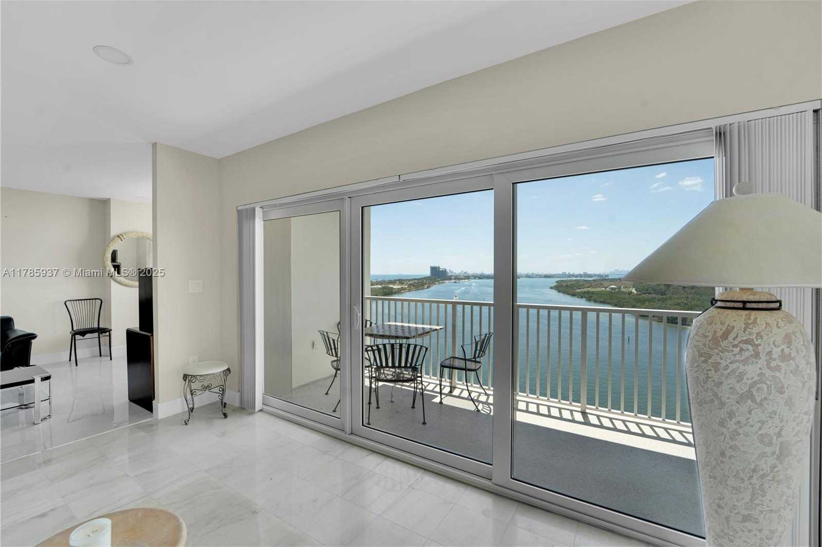 Small Image of 300 BAYVIEW DR #1606, Sunny Isles Beach Number 13