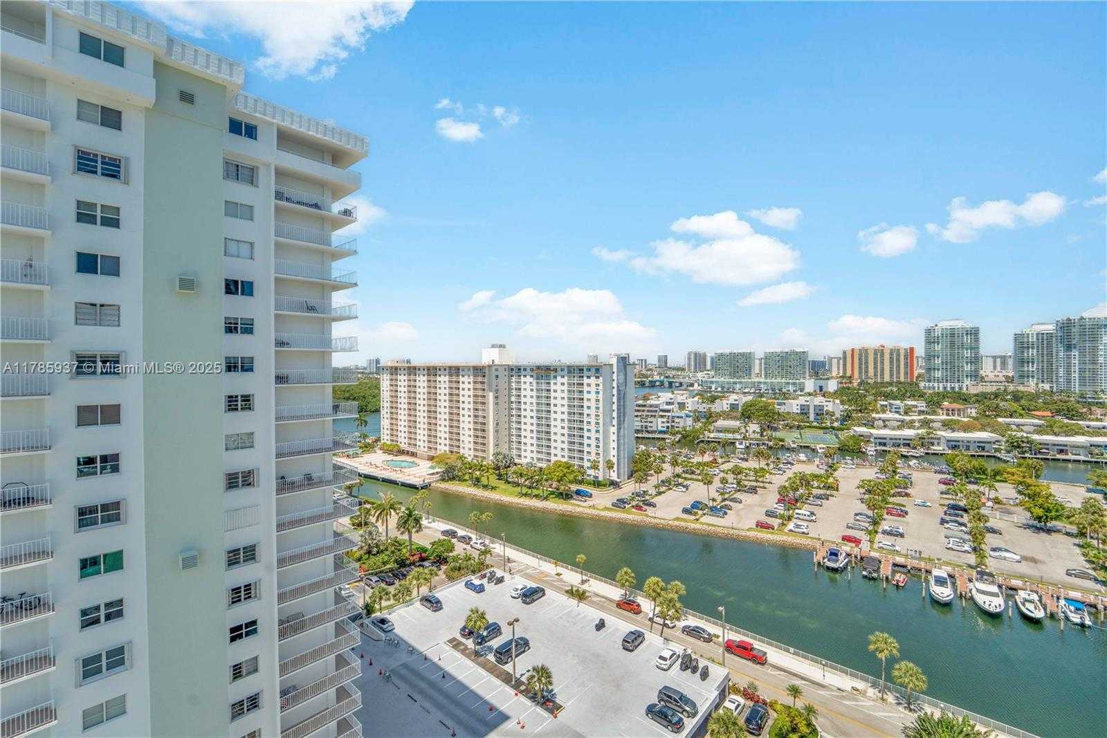 Small Image of 300 BAYVIEW DR #1606, Sunny Isles Beach Number 33