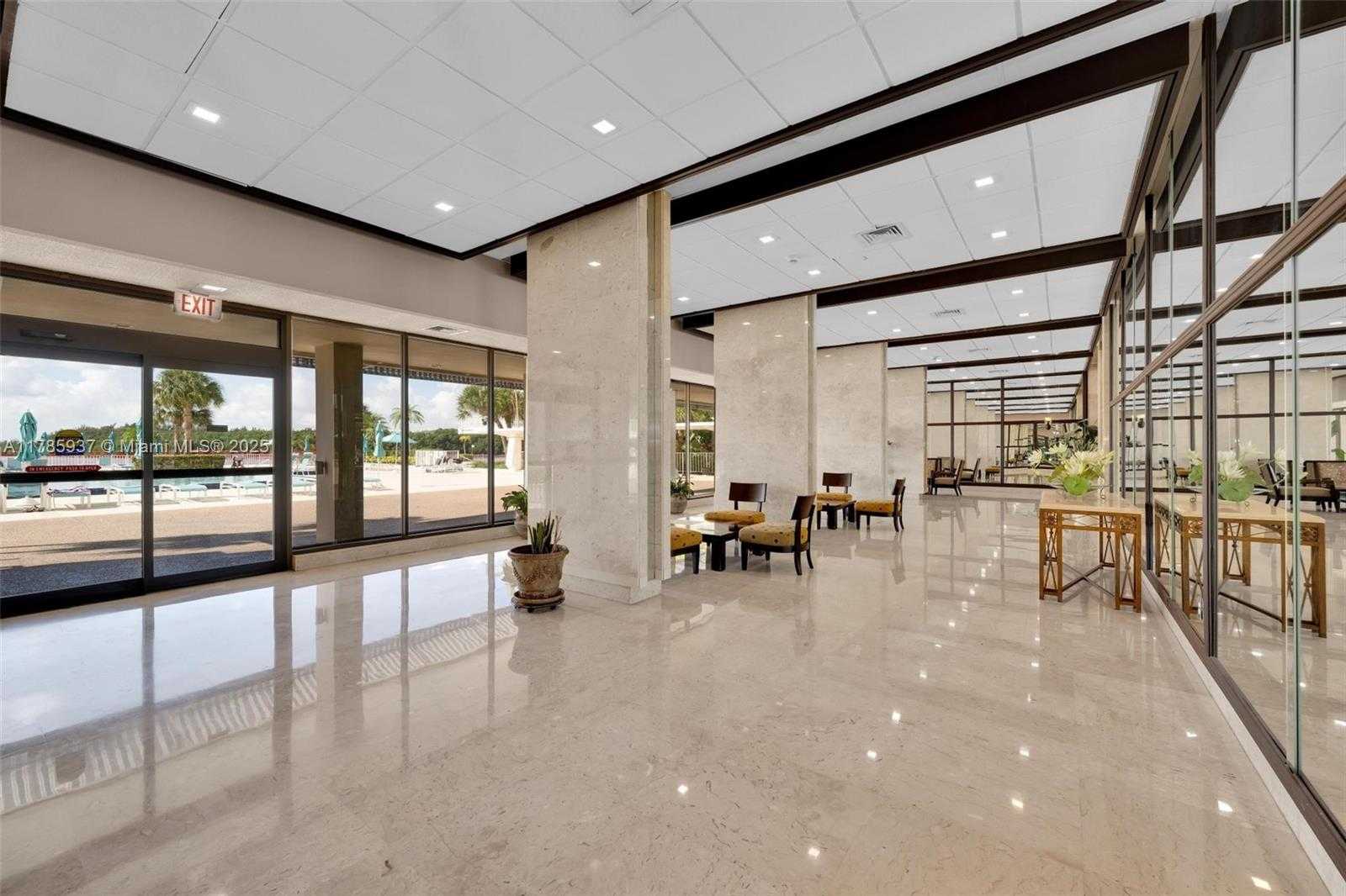 Small Image of 300 BAYVIEW DR #1606, Sunny Isles Beach Number 35