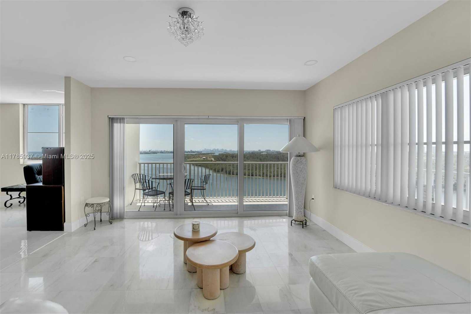 Small Image of 300 BAYVIEW DR #1606, Sunny Isles Beach Number 5