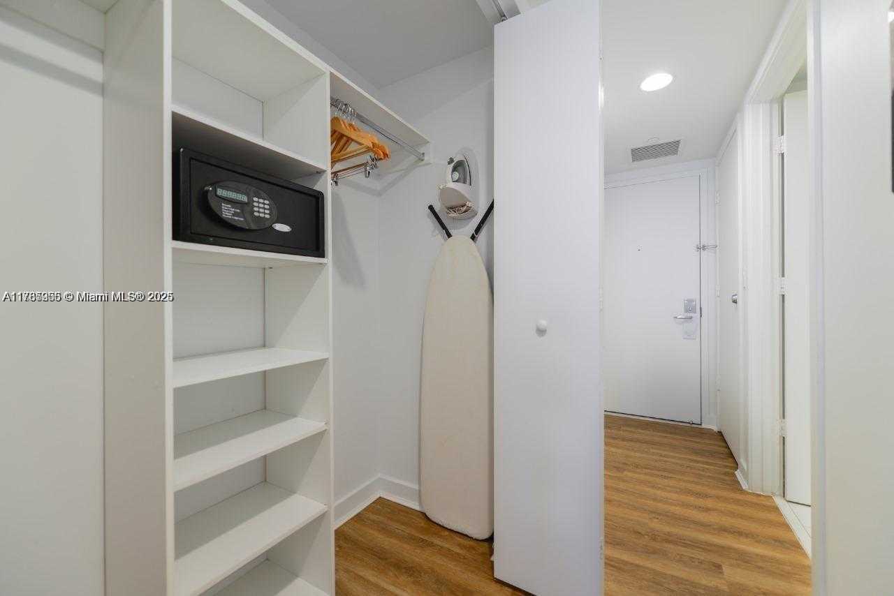 Small Image of 2602 EAST HALLANDALE BEACH BLVD #R1907, Hallandale Beach Number 16