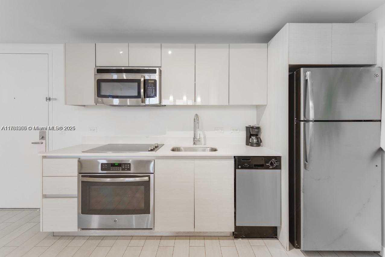 Small Image of 2602 EAST HALLANDALE BEACH BLVD #R1907, Hallandale Beach Number 4