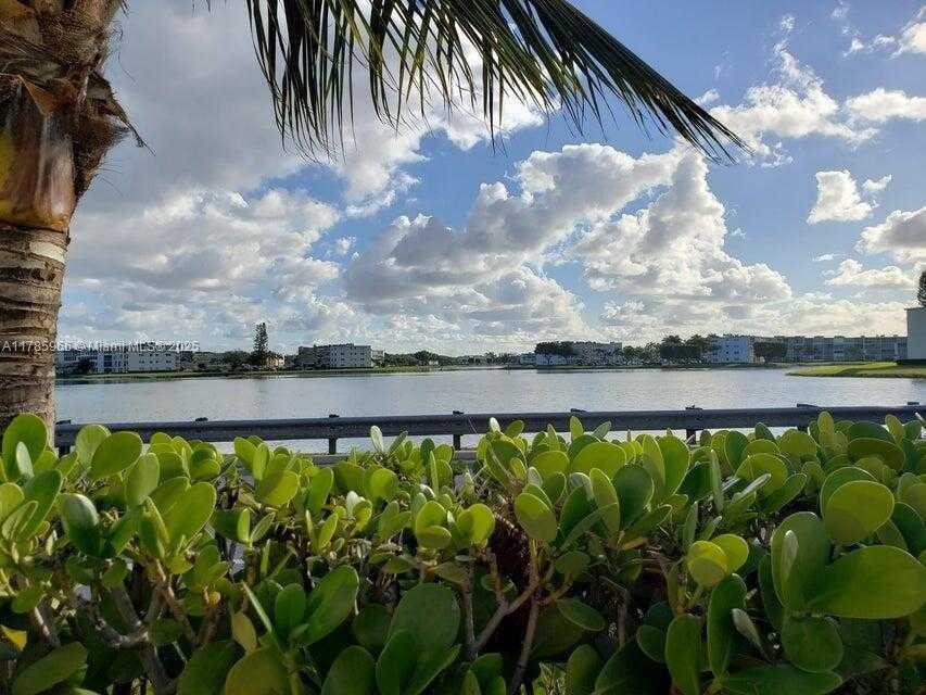 Small Image of 22 SUFFOLK A #22, Boca Raton Number 10