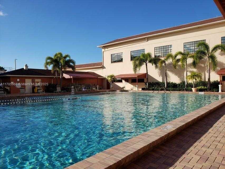 Small Image of 22 SUFFOLK A #22, Boca Raton Number 6