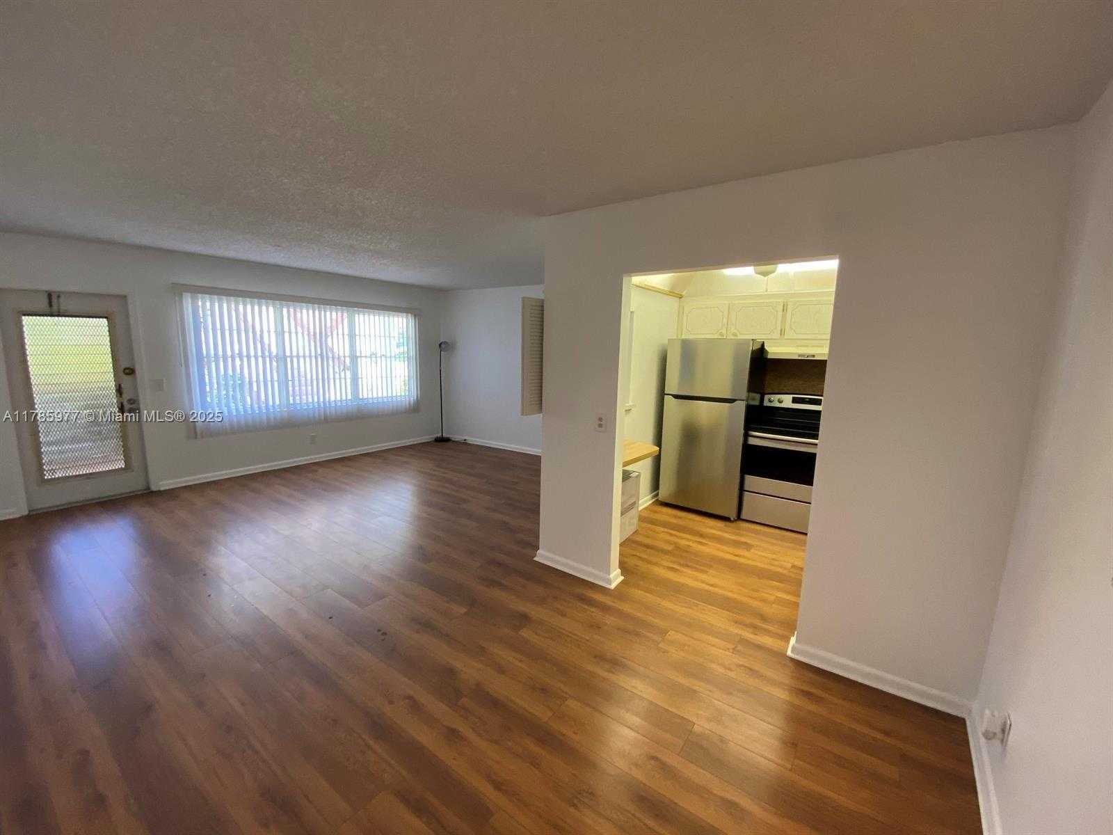 Small Image of 381 FANSHAW J #381, Boca Raton Number 12