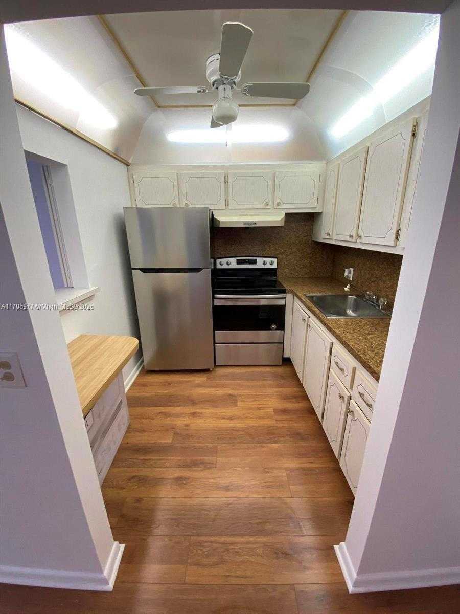 Small Image of 381 FANSHAW J #381, Boca Raton Number 4