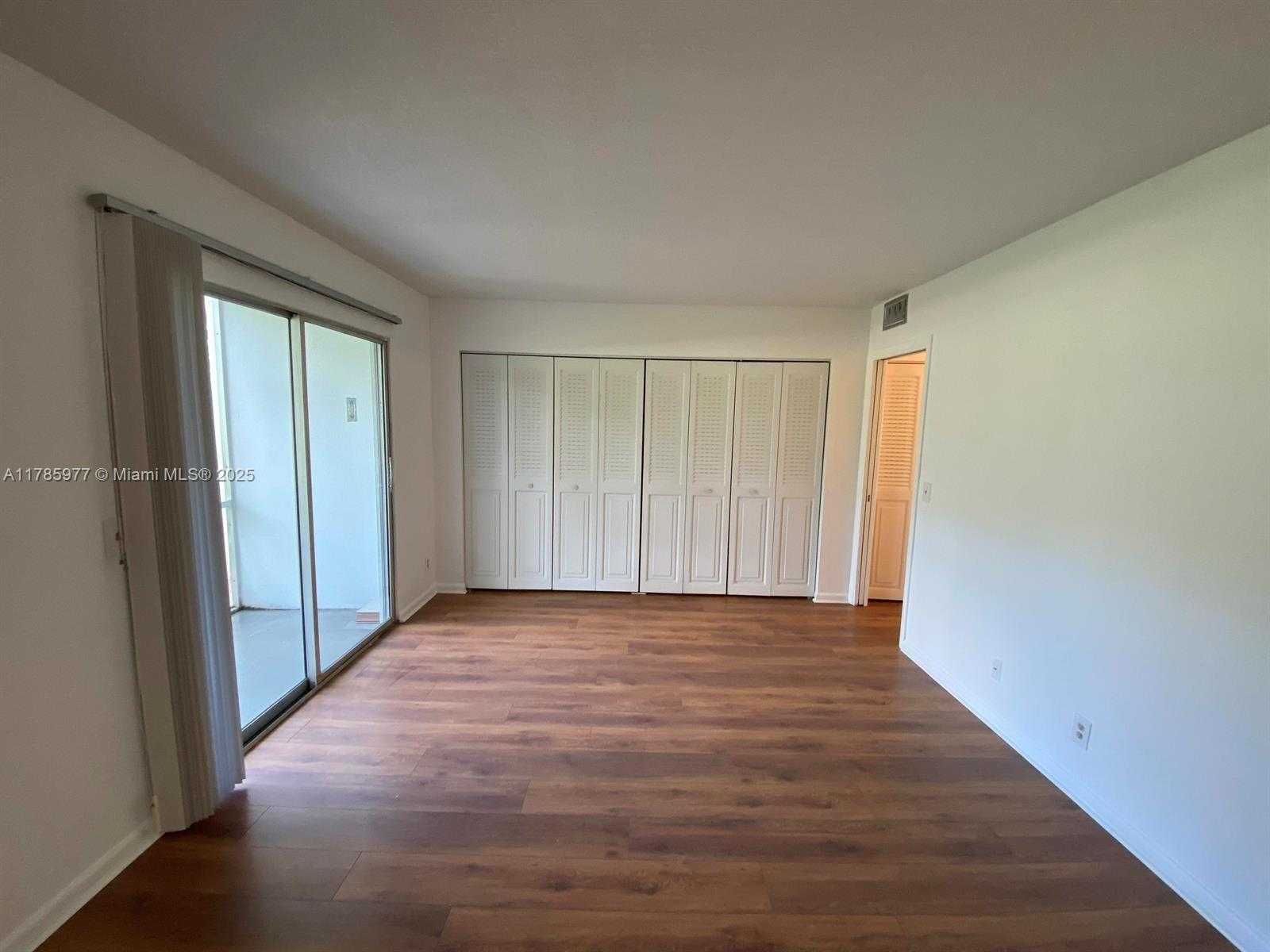 Small Image of 381 FANSHAW J #381, Boca Raton Number 6