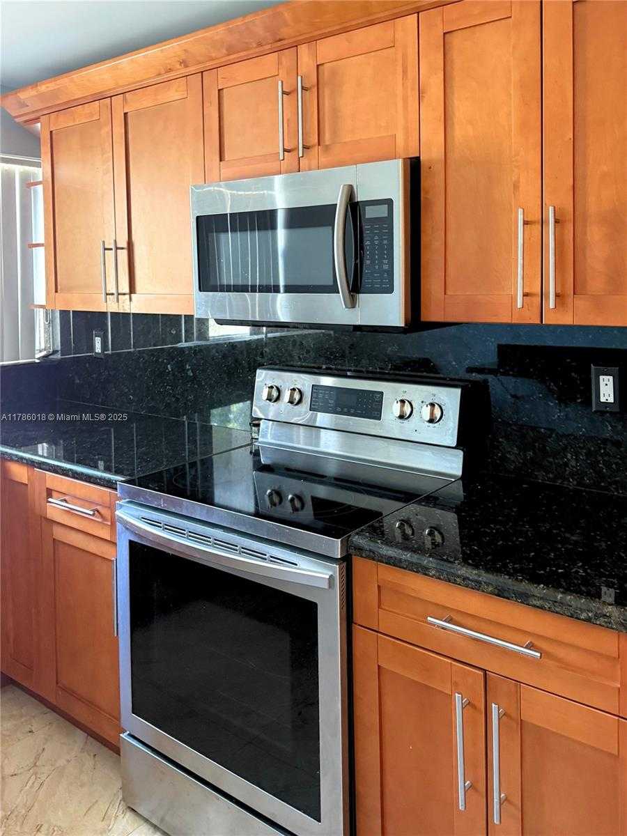 Small Image of 942 NORTH EAST 199TH ST #4A, Miami Number 9