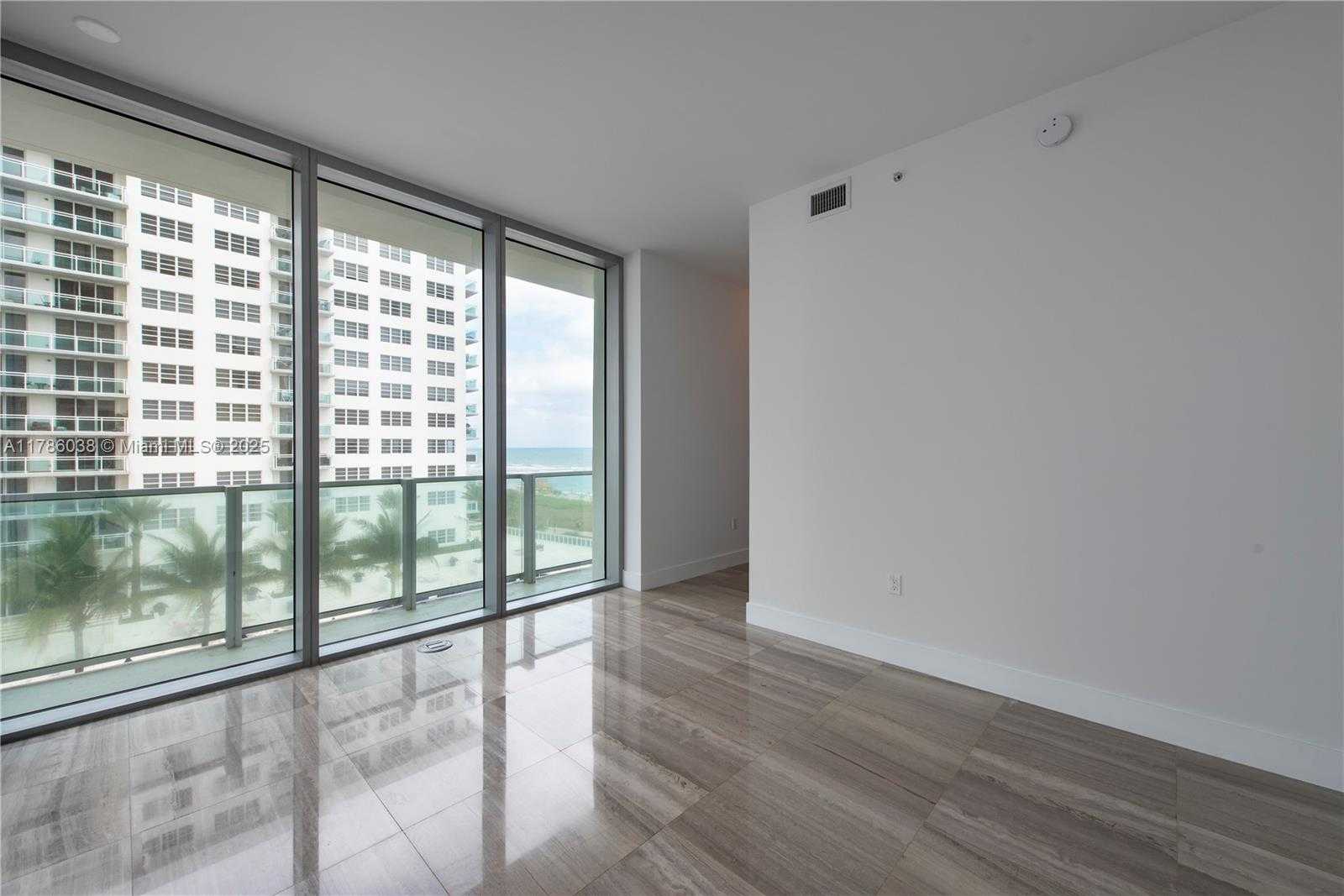 Small Image of 6901 COLLINS AVE #401, Miami Beach Number 22