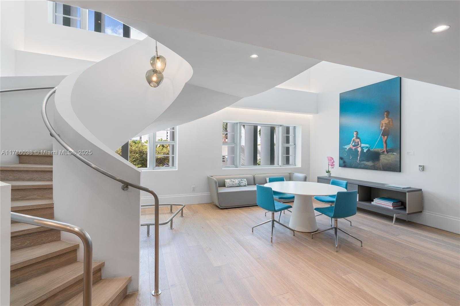 Small Image of 6901 COLLINS AVE #401, Miami Beach Number 35
