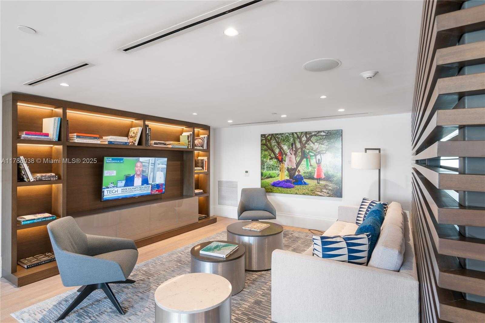 Small Image of 6901 COLLINS AVE #401, Miami Beach Number 36