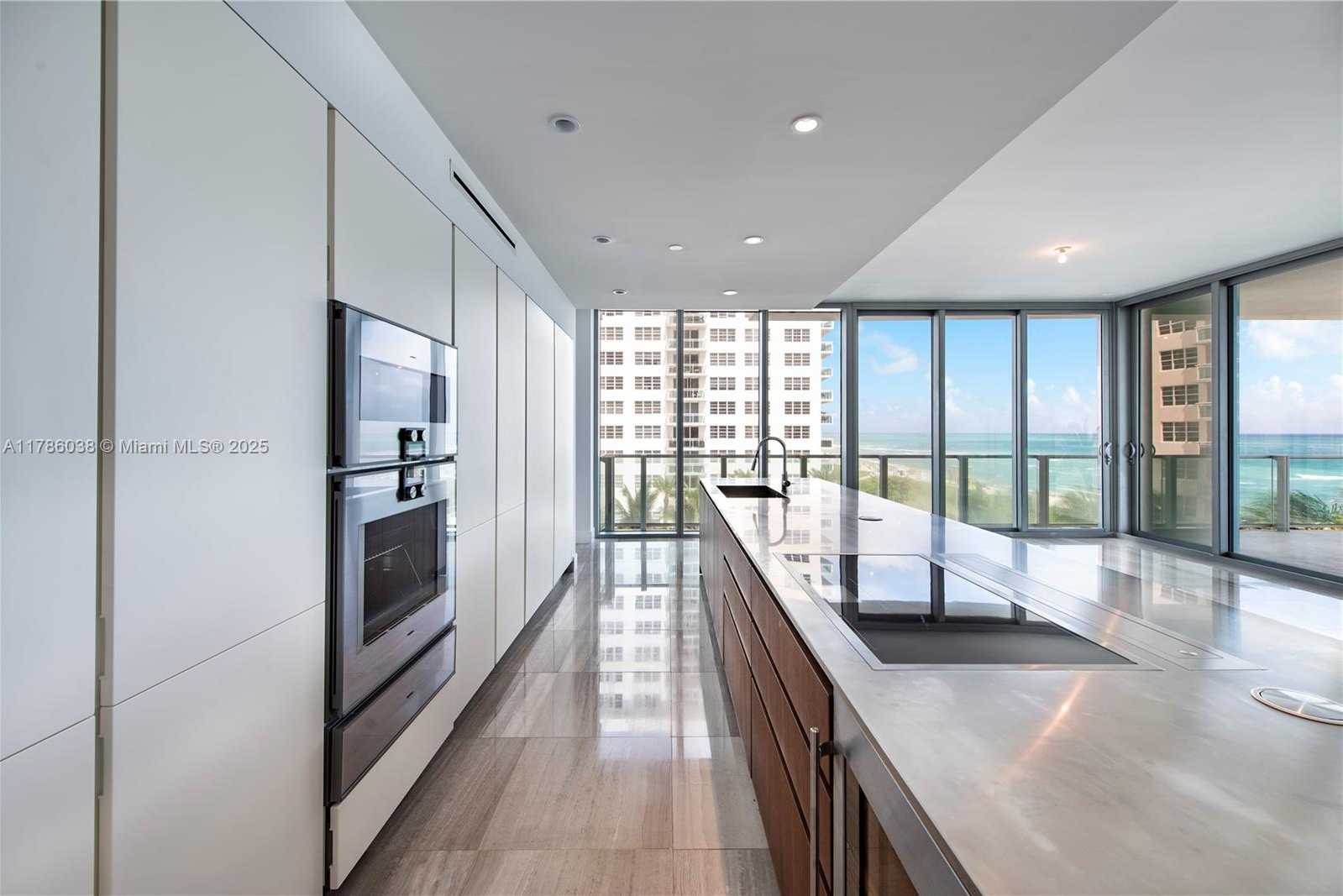 Small Image of 6901 COLLINS AVE #401, Miami Beach Number 5