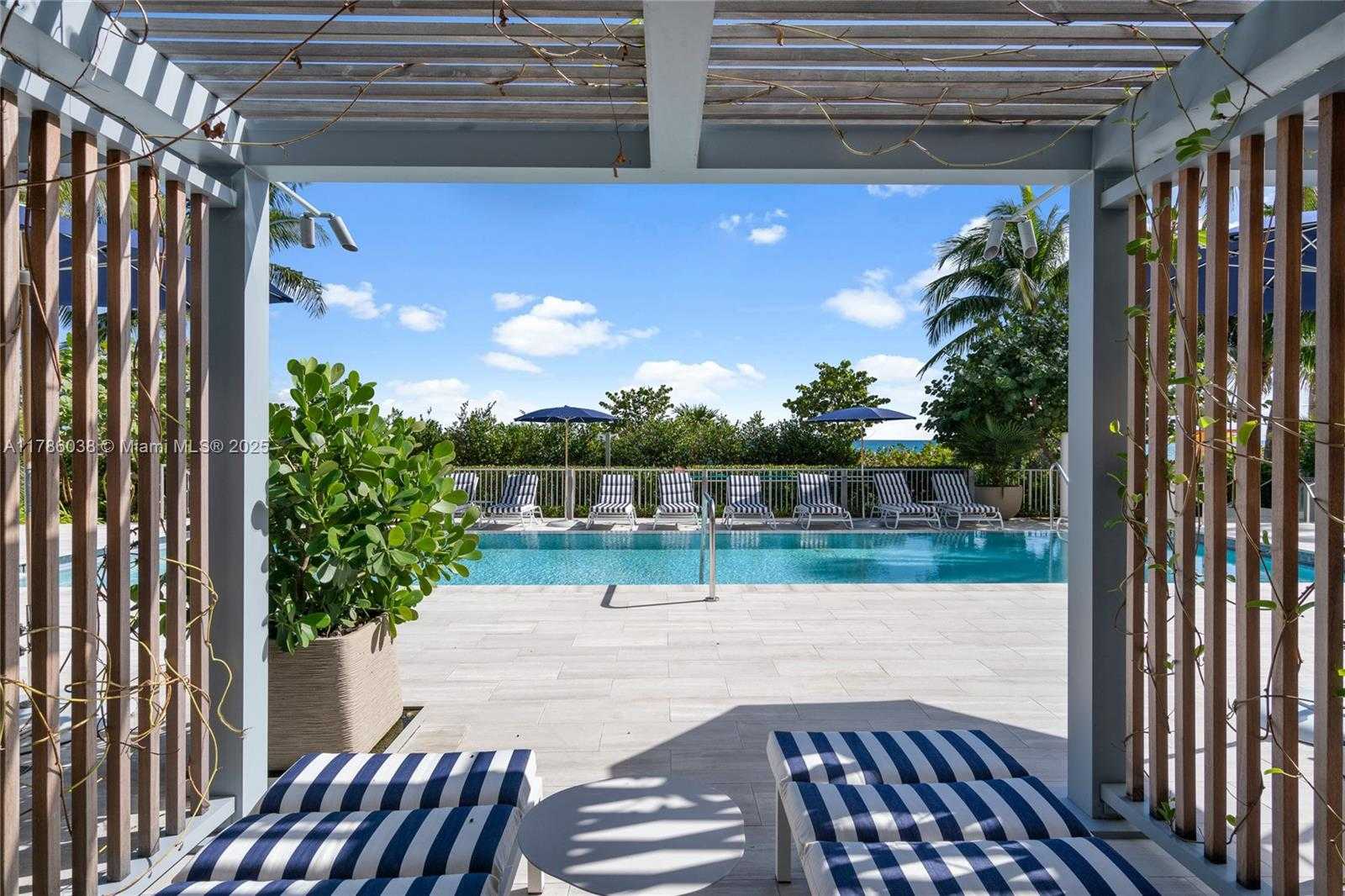 Small Image of 6901 COLLINS AVE #401, Miami Beach Number 59