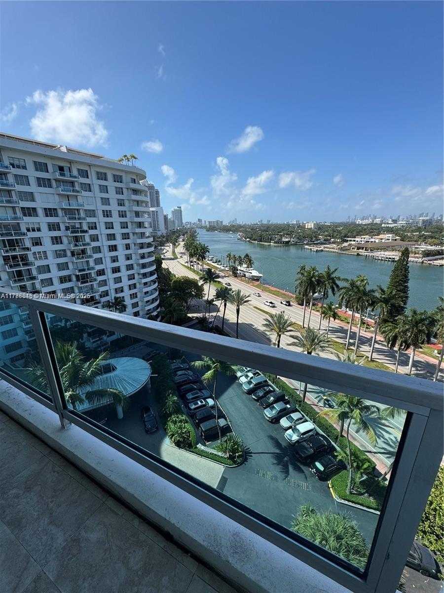 Small Image of 5161 COLLINS AVE #1206, Miami Beach Number 4