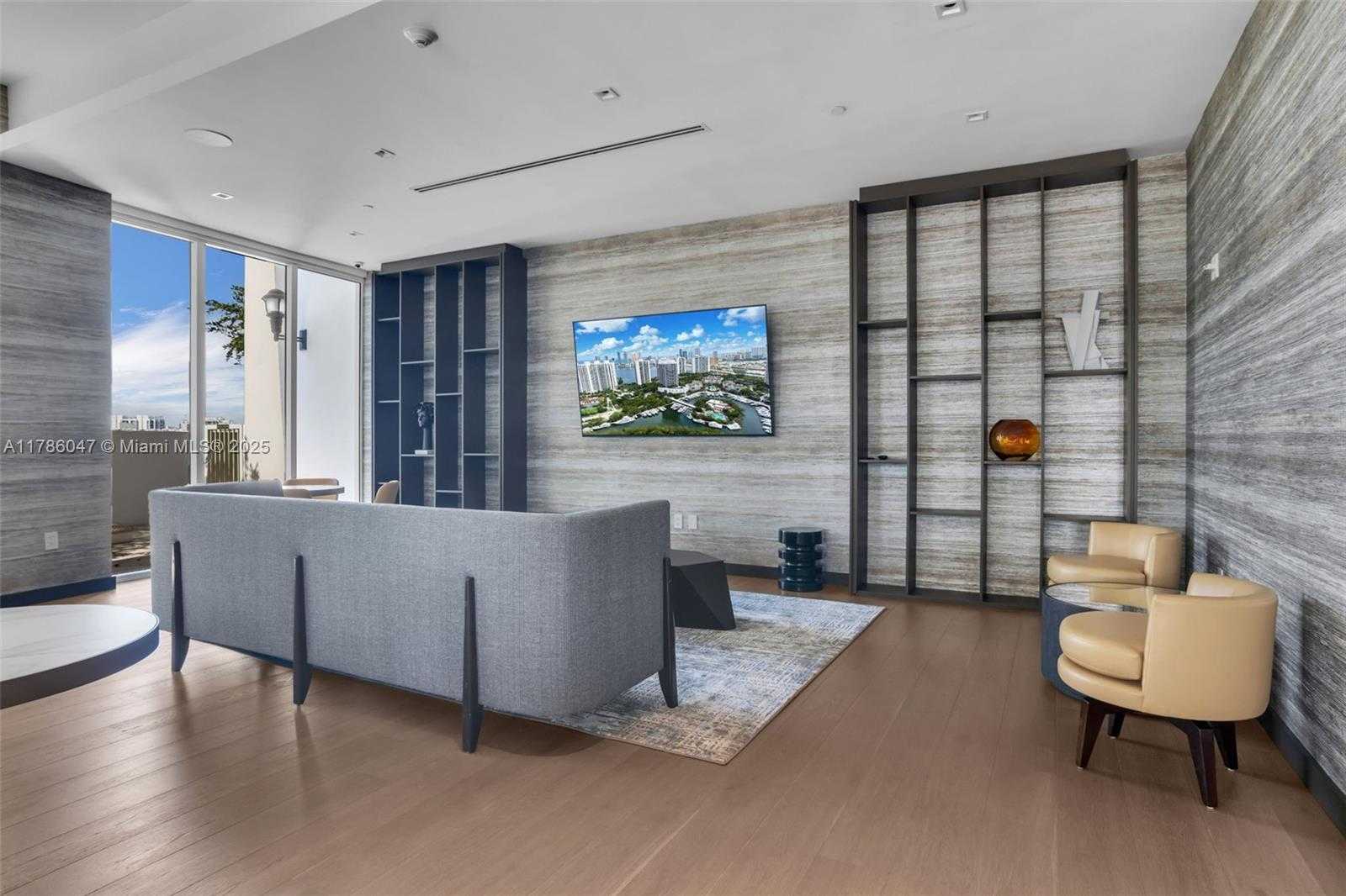 Small Image of 2000 ISLAND BLVD #1704, Aventura Number 38