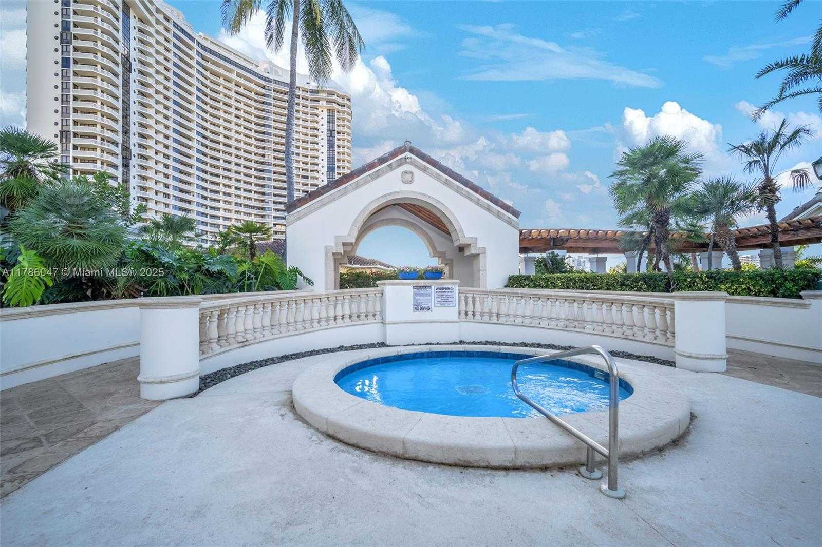 Small Image of 2000 ISLAND BLVD #1704, Aventura Number 58