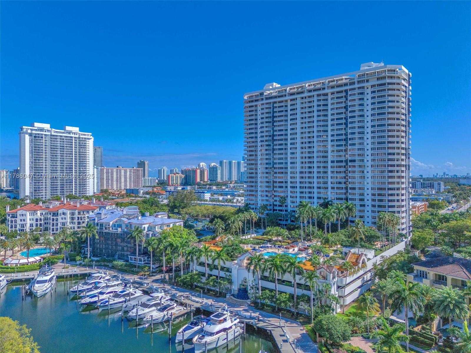 Small Image of 2000 ISLAND BLVD #1704, Aventura Number 68