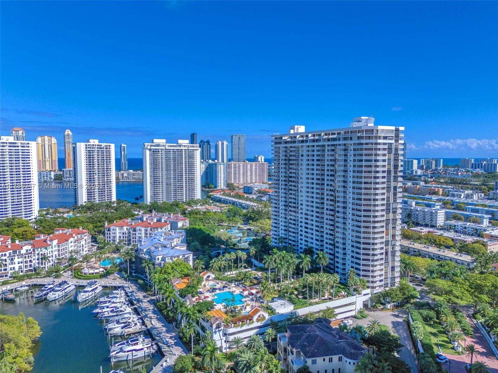 Small Image of 2000 ISLAND BLVD #1704, Aventura Number 69