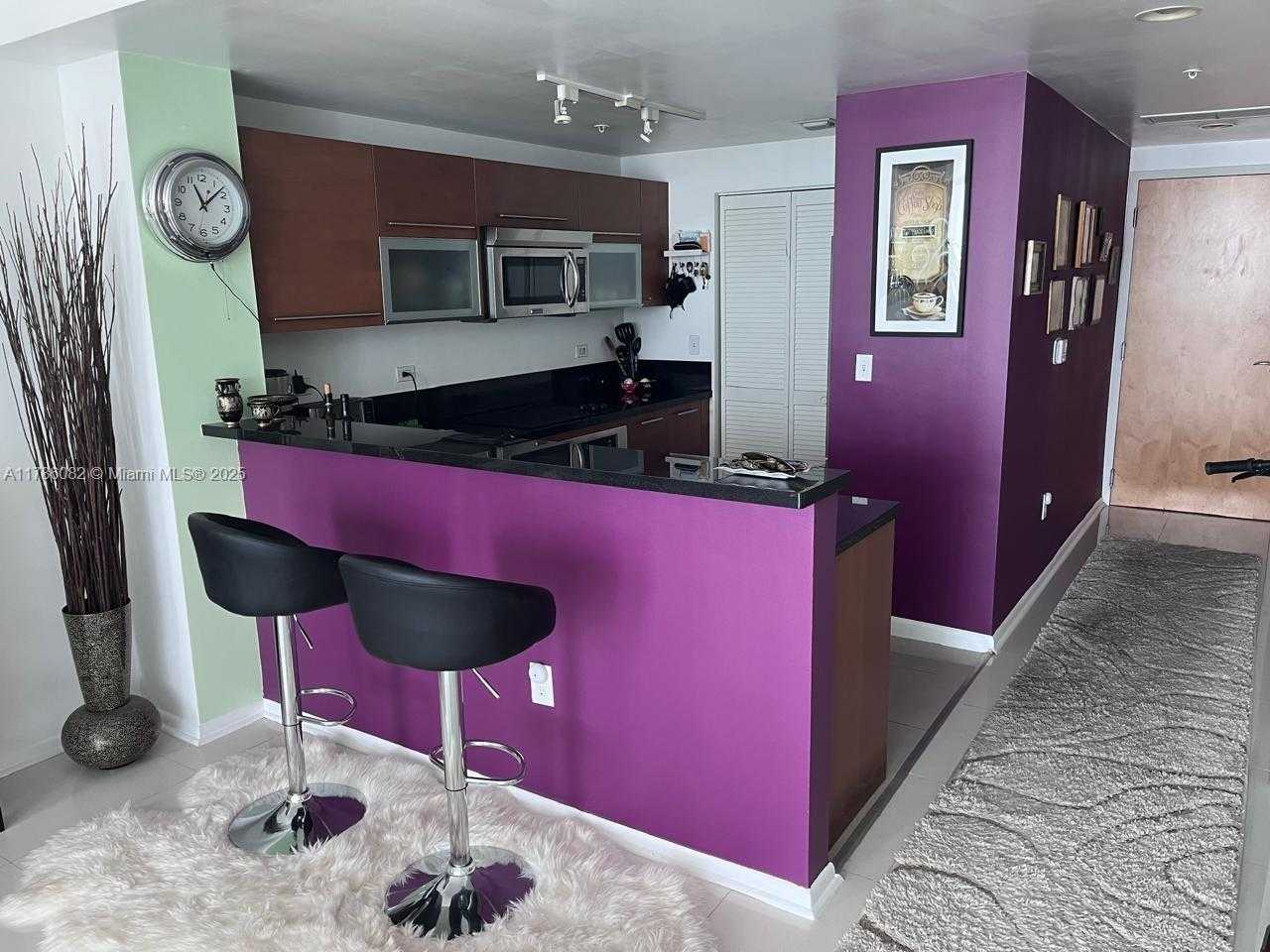 Small Image of 244 Biscayne Blvd, Miami, FL 33132, USA Number 15