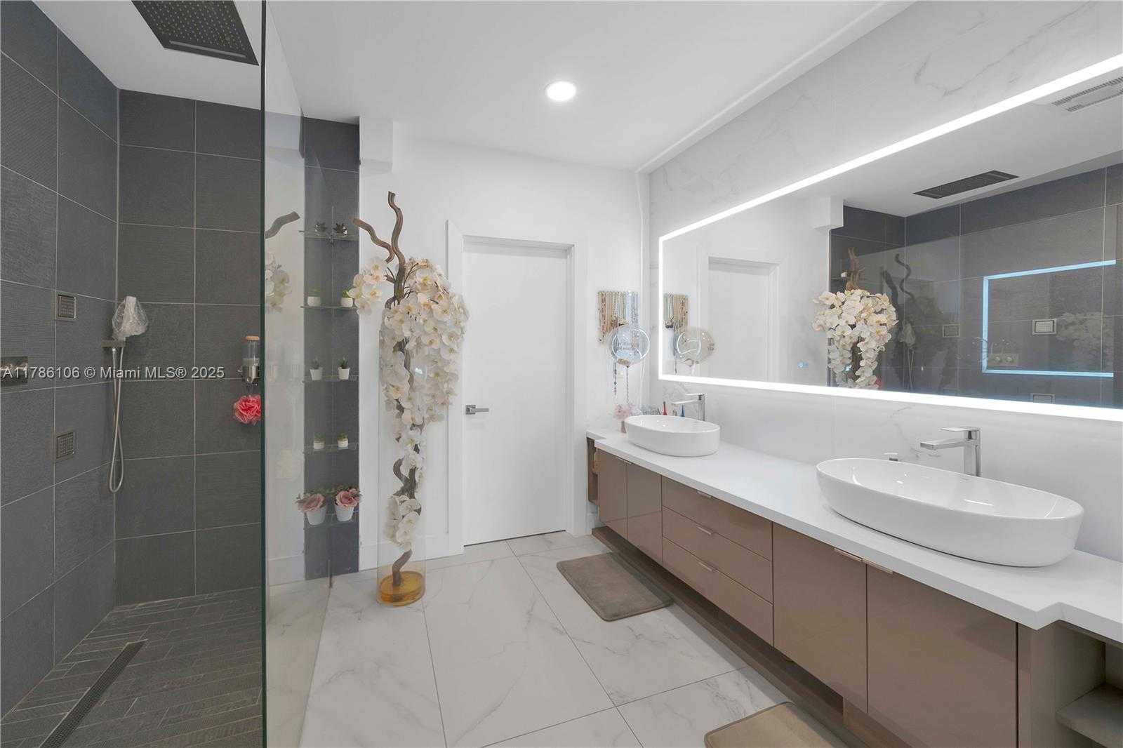 Small Image of 10700 NORTH WEST 66TH ST #103, Doral Number 25