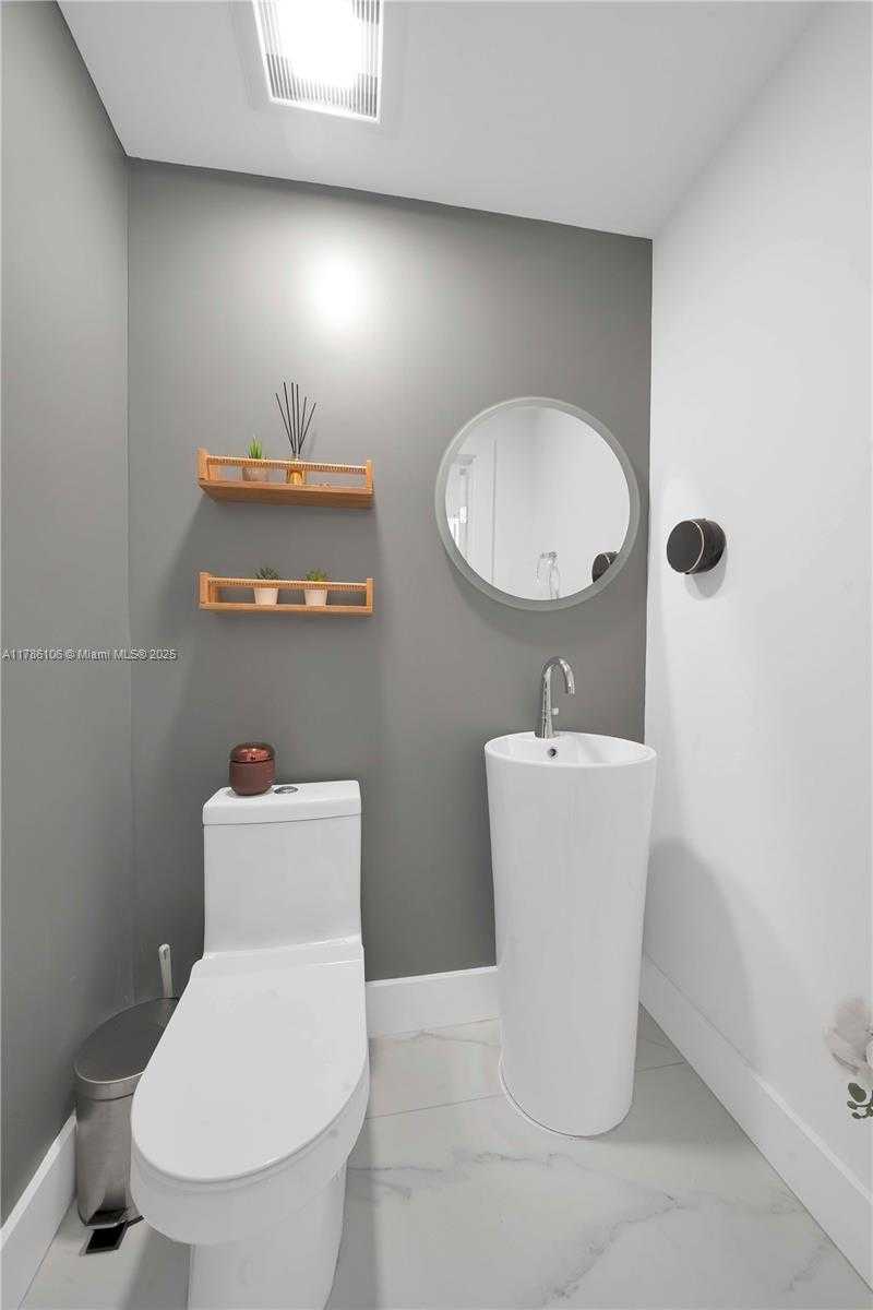 Small Image of 10700 NORTH WEST 66TH ST #103, Doral Number 27