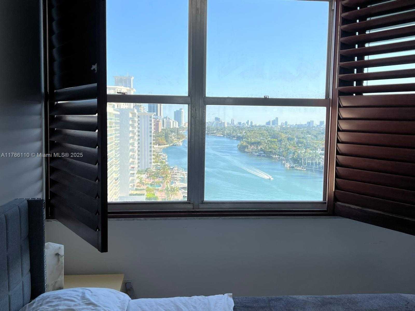 Small Image of 5838 COLLINS AVE #14F, Miami Beach Number 12