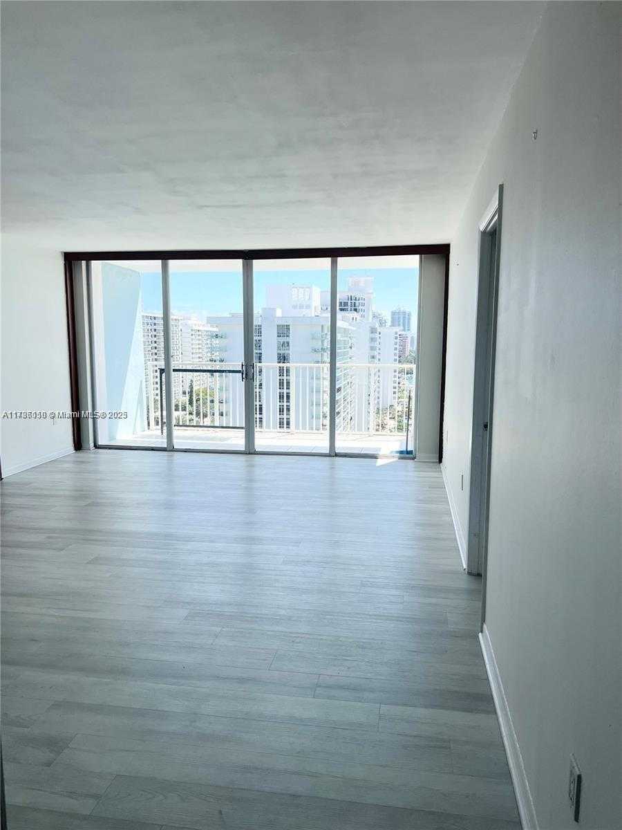 Small Image of 5838 COLLINS AVE #14F, Miami Beach Number 2