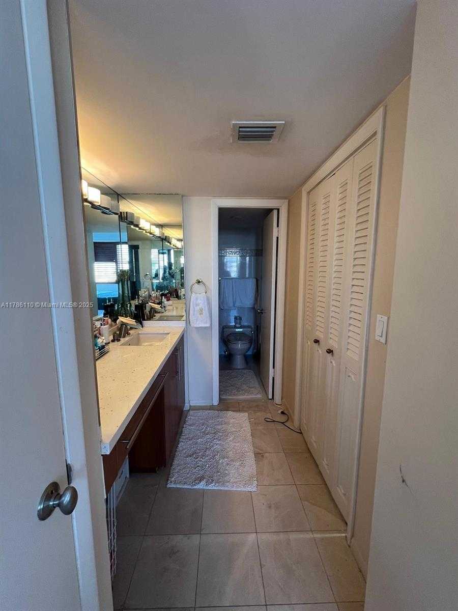 Small Image of 5838 COLLINS AVE #14F, Miami Beach Number 22