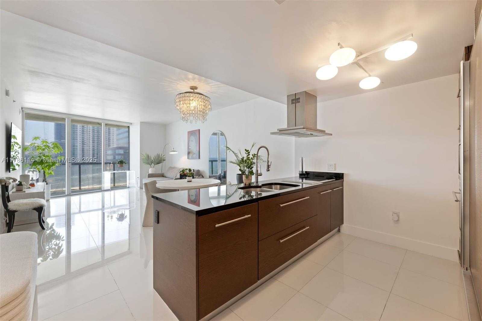 Small Image of 495 BRICKELL AVE #3509, Miami Number 5