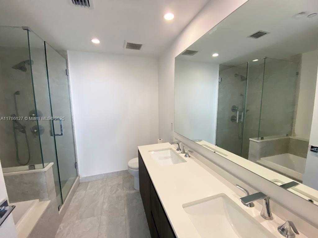 Small Image of 488 NORTH EAST 18TH ST #4905, Miami Number 8