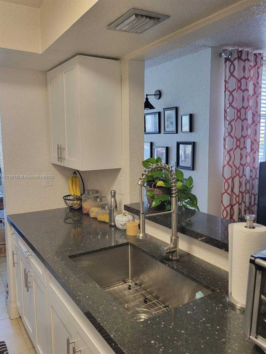 Small Image of 9411 SOUTH WEST 4TH ST #203, Miami Number 6