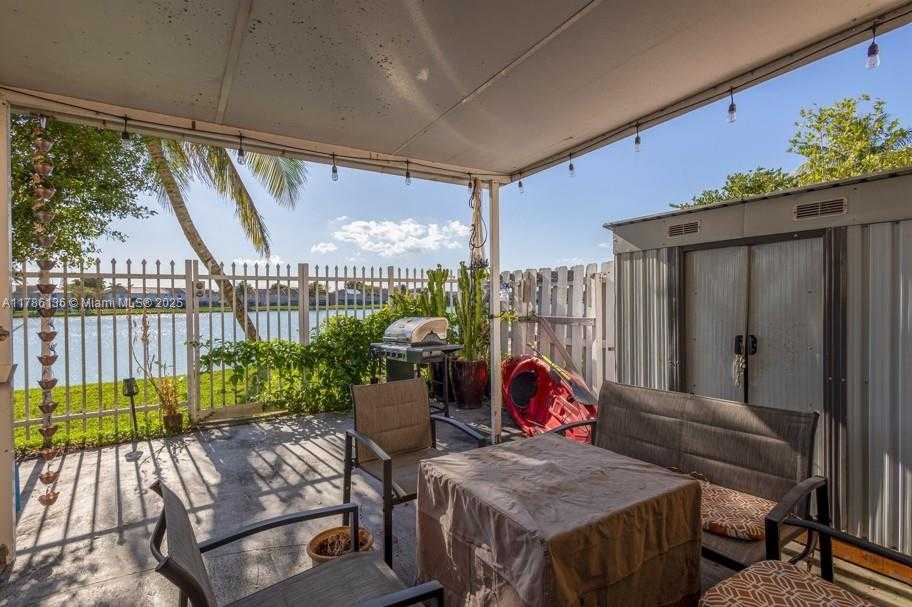 Small Image of 17718 SOUTH WEST 139TH CT, Miami Number 28