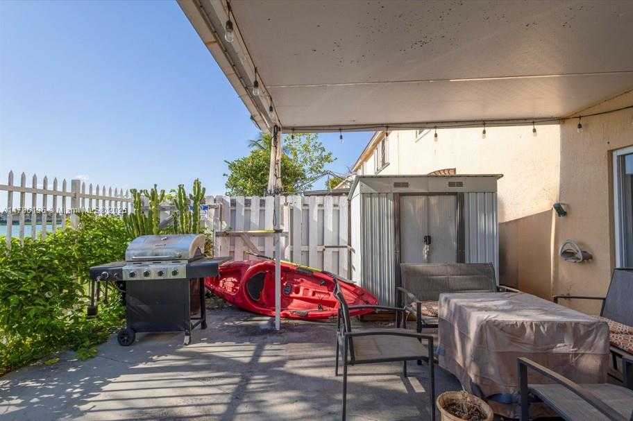 Small Image of 17718 SOUTH WEST 139TH CT, Miami Number 29