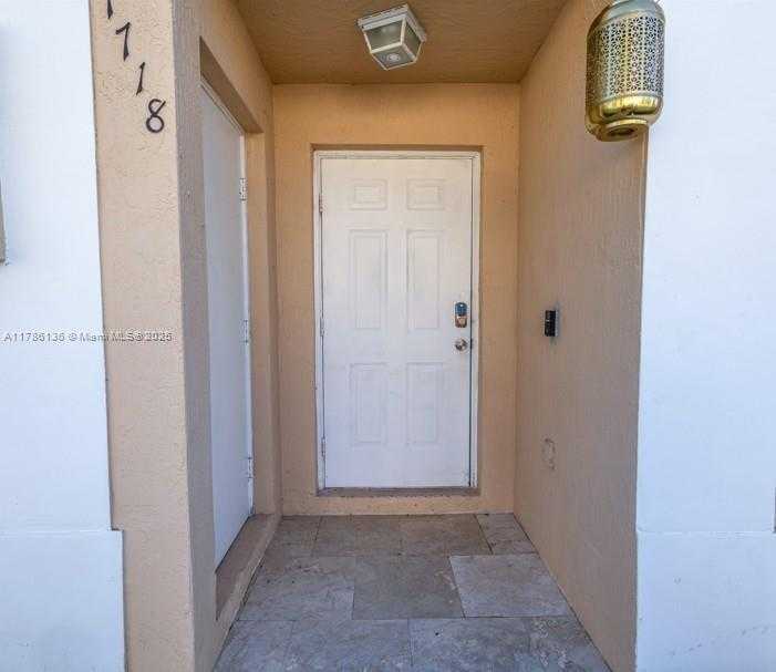 Small Image of 17718 SOUTH WEST 139TH CT, Miami Number 5
