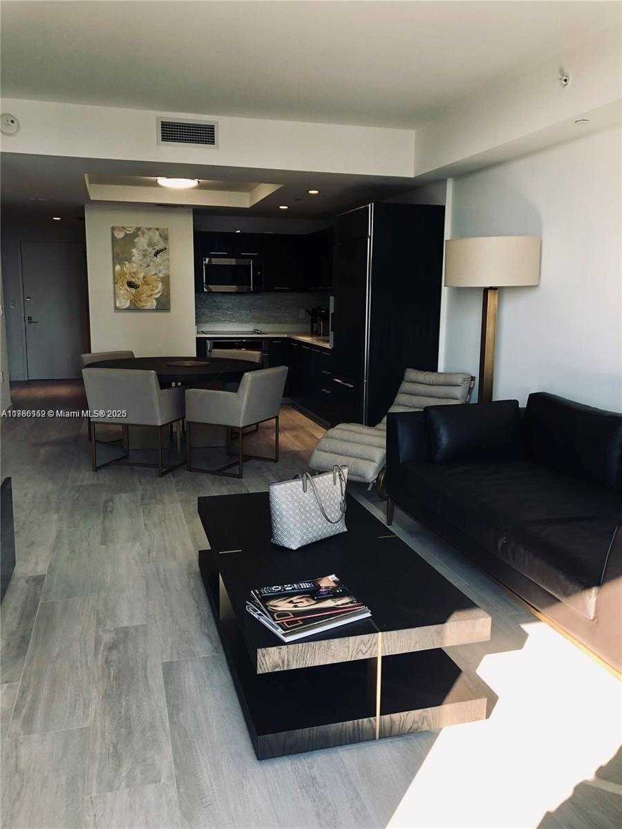 Small Image of 45 SOUTH WEST 9TH ST #2004, Miami Number 12