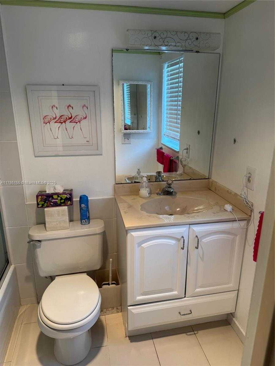 Small Image of 5621 SOUTH WEST 2ND CT #116, Margate Number 17