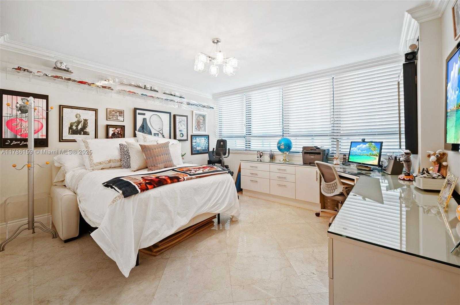 Small Image of 10205 COLLINS AVE #404, Bal Harbour Number 26