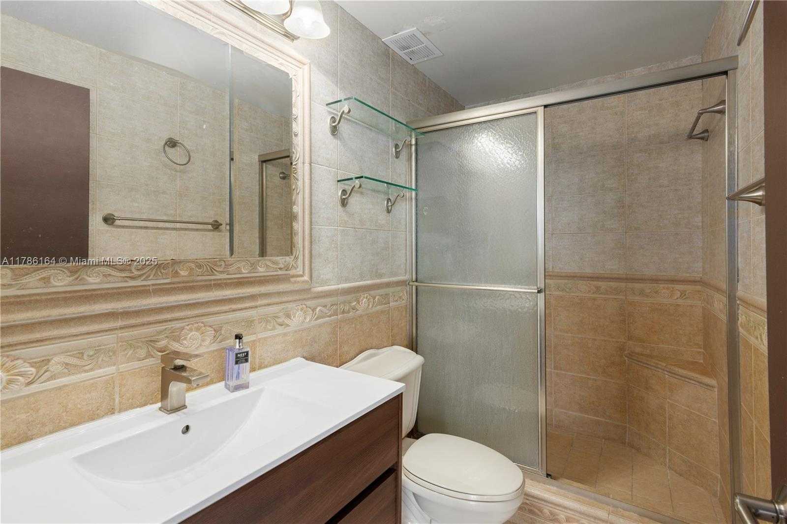 Small Image of 5055 COLLINS AVE #10J, Miami Beach Number 11