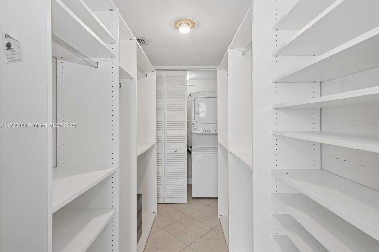 Small Image of 5055 COLLINS AVE #10J, Miami Beach Number 15