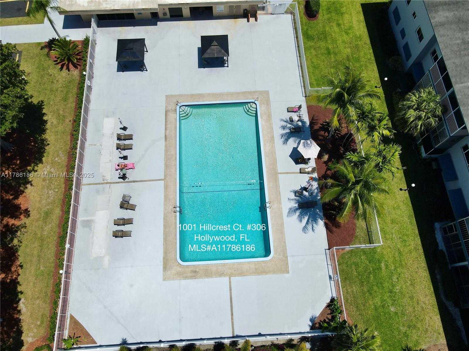 Small Image of 1001 HILLCREST CT #306, Hollywood Number 34