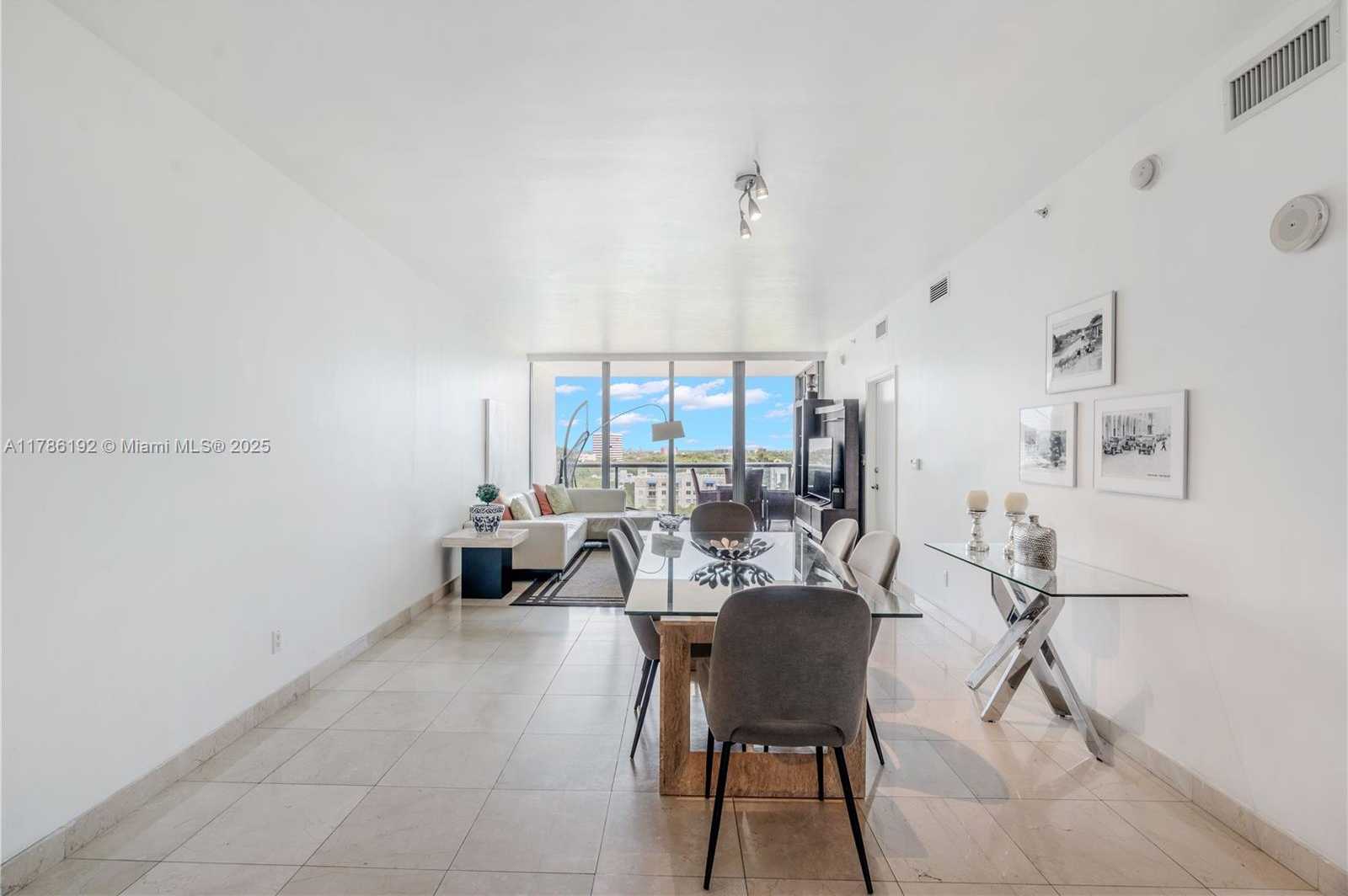 Small Image of 601 NORTH EAST 36 ST #803, Miami Number 13