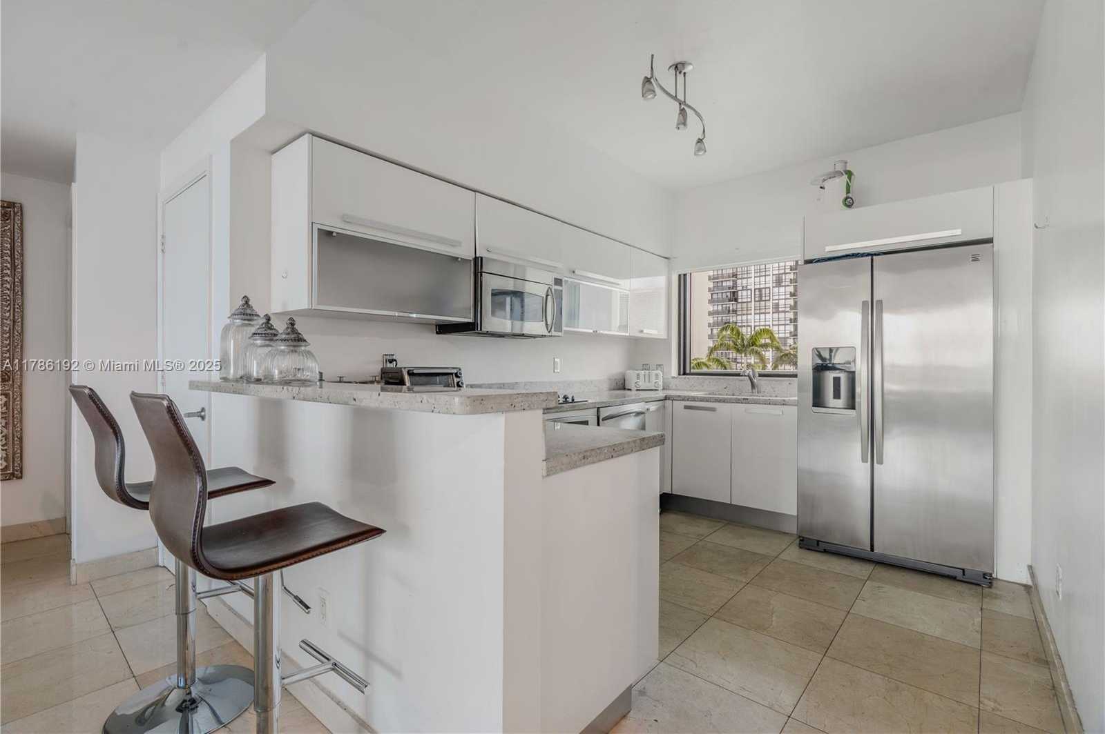 Small Image of 601 NORTH EAST 36 ST #803, Miami Number 16