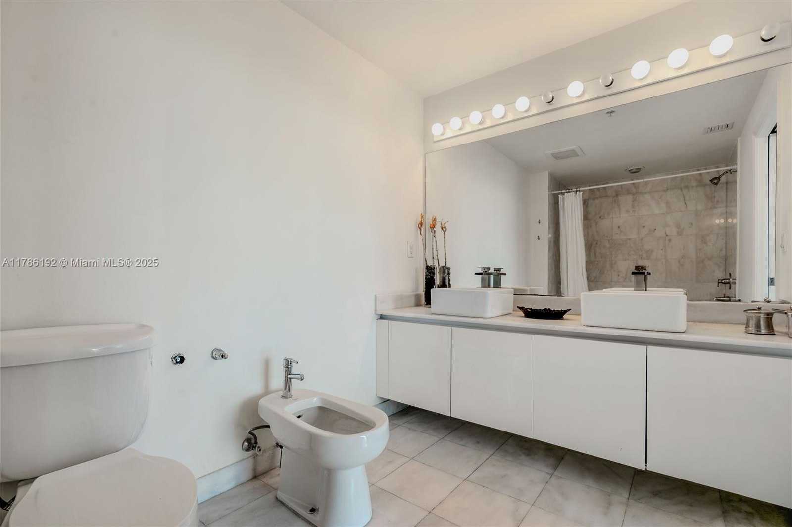 Small Image of 601 NORTH EAST 36 ST #803, Miami Number 21