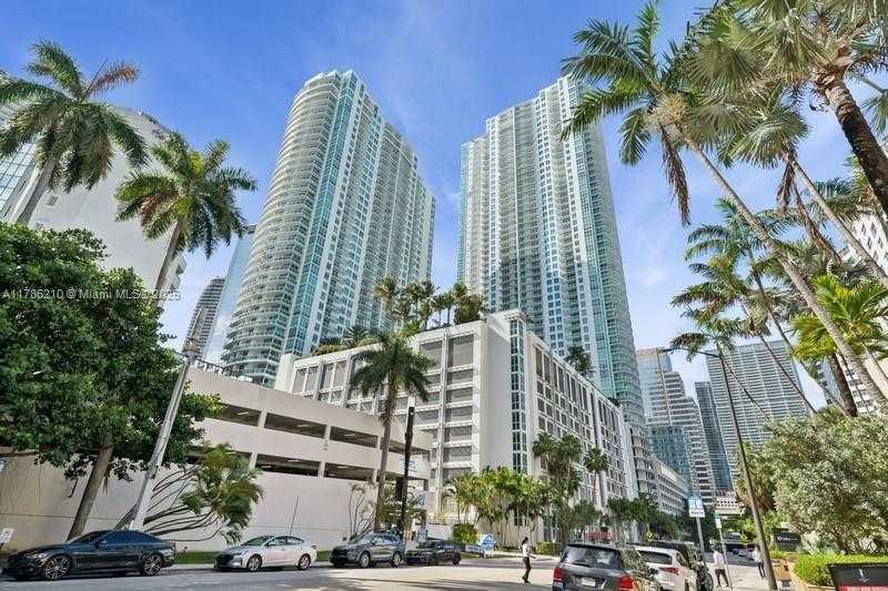 Small Image of 950 BRICKELL BAY DR #4606, Miami Number 16