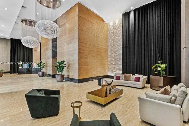 Small Image of 950 BRICKELL BAY DR #4606, Miami Number 20